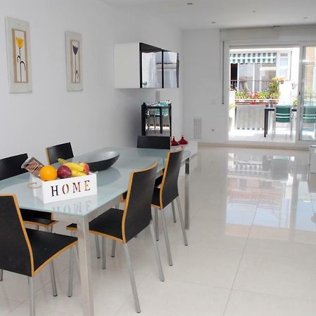 סיטגס Apartamento Montroig 3 Atico מראה חיצוני תמונה