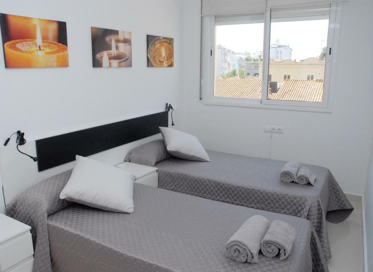 סיטגס Apartamento Montroig 3 Atico מראה חיצוני תמונה